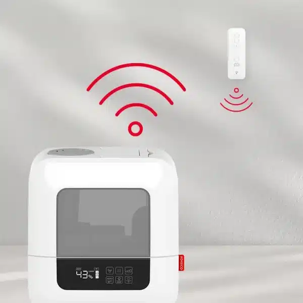 hvit luftfukter med wifi signaler mot hvit sensor